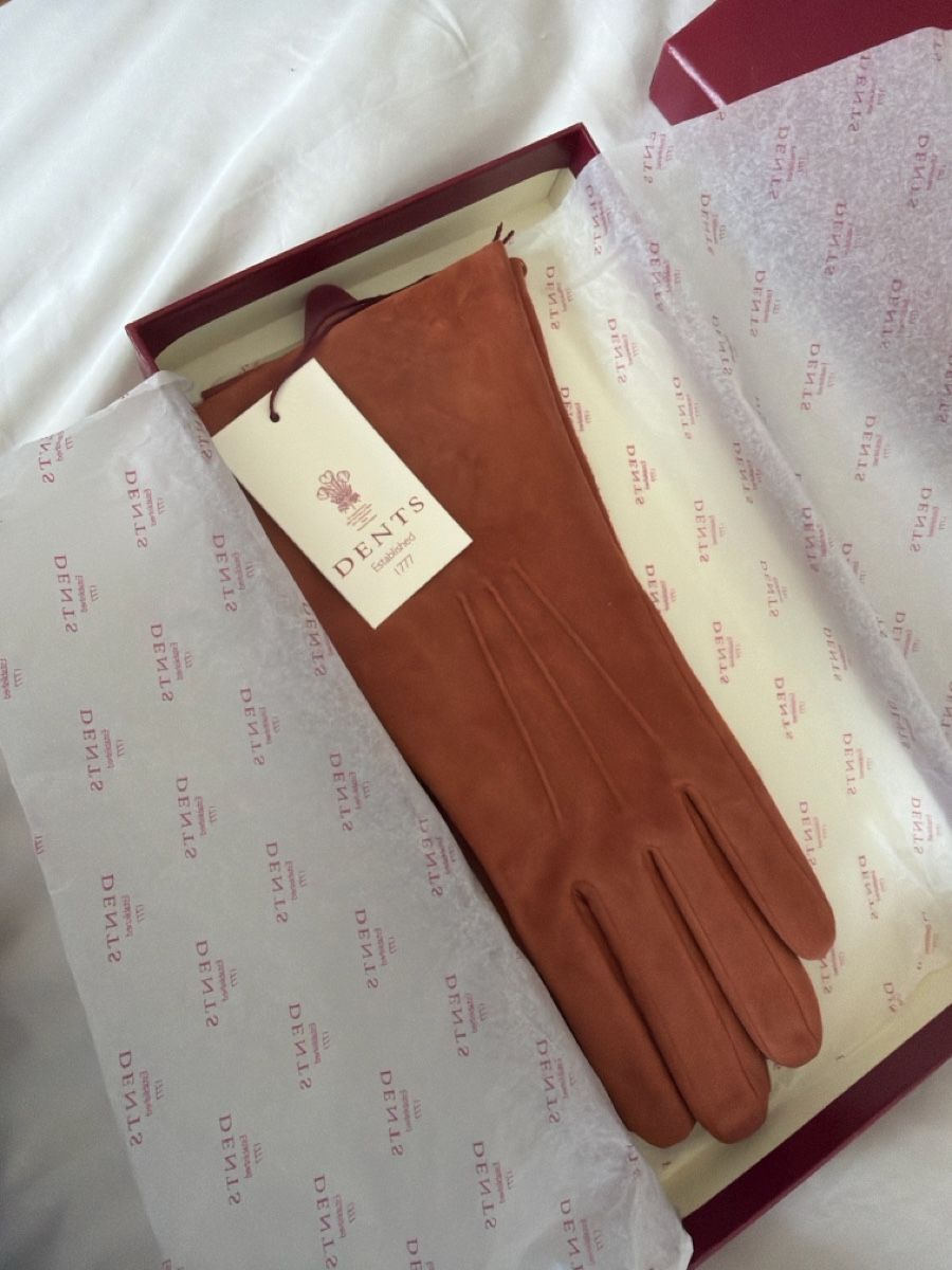 Guanti & manicotti: DENTS Silk Lined Suede Gloves – Nuovo e nell'imballaggio originale da Stallikon venduto da RTagel