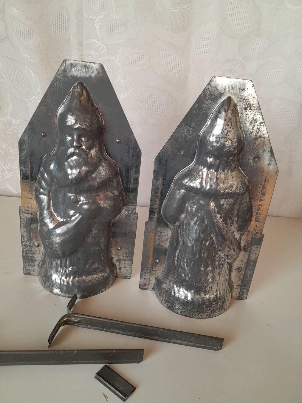 Teglie da forno: Weihnachtsmann, Nikolaus, Schokoladenform, Backform Metall – Usato da Schwarzenbach SG venduto da utschu09