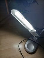 Schreibtischlampe mit Leuchtstoffröhre