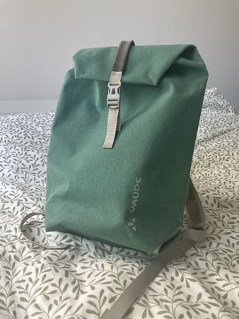 VAUDE Kisslegg Daypack 10L – nickel green – Made in Germany