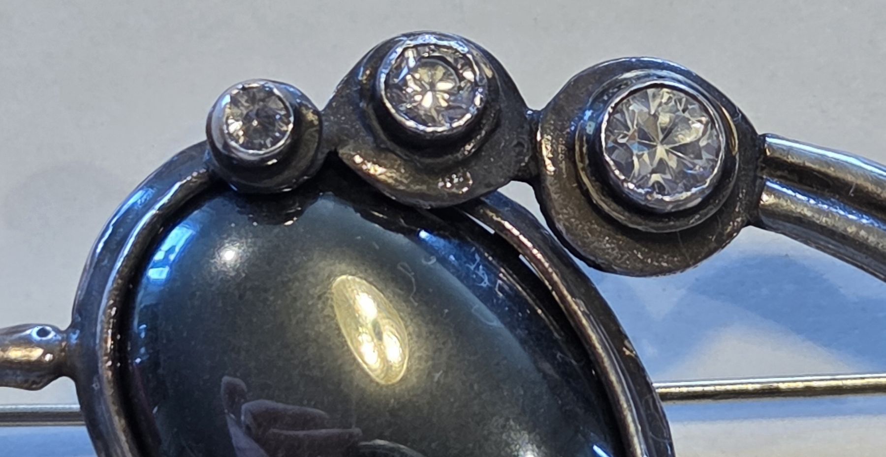 Broches & Aiguilles: 925 Silber Brosche mit 3 Steinen – D'occasion à Rehetobel par hobirot01 1