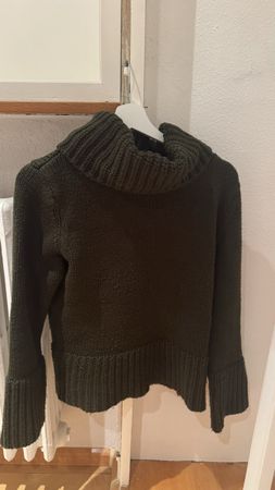 Dunkelgrüner Strickpullover mit Rollkragen, Grösse S