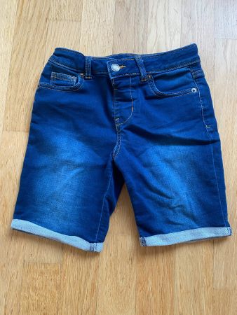 Jeans Shorts Cat&Jack US Grösse 8 (ca. 134-140)