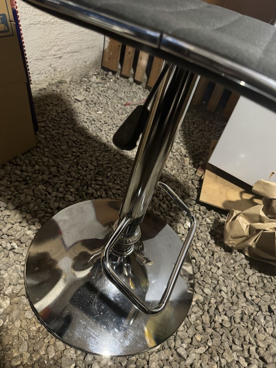 Sgabelli: Bar-Hocker, 2er Set – Usato da Rüti ZH venduto da Mysticphoenix.mel 2