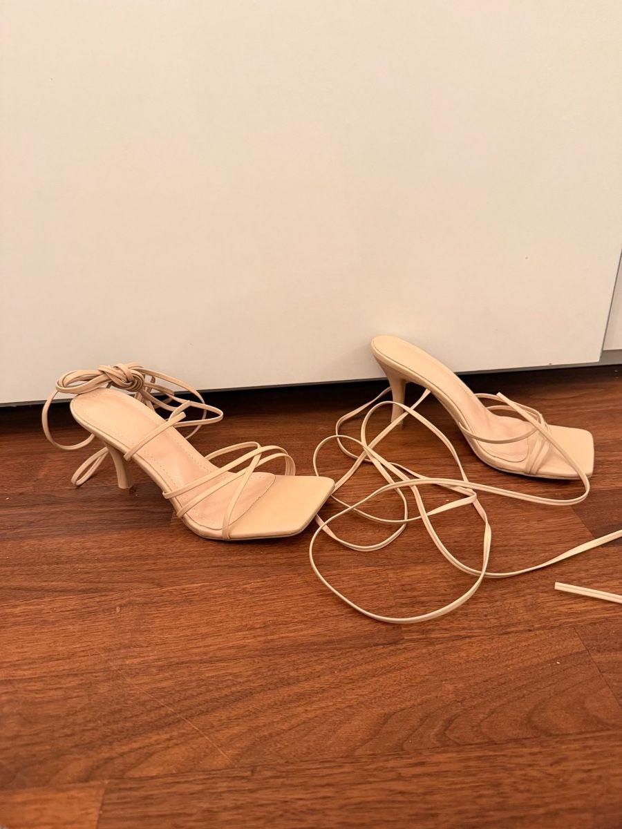 Scarpe da donna: Diverse Schuhe Grösse 36–38 – Usato da Horw venduto da edi_2j9v 1