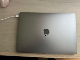 Apple MacBook Air