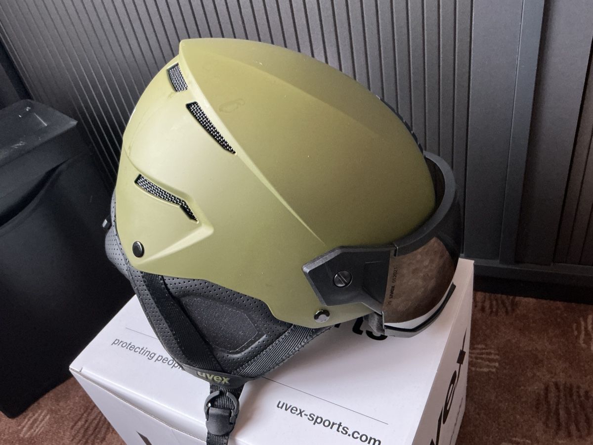 Uvex Caschi: Uvex Instinct Visor Skihelm Olive Matt, Grösse 59-61cm – Usato da Wängi venduto da Madella 5