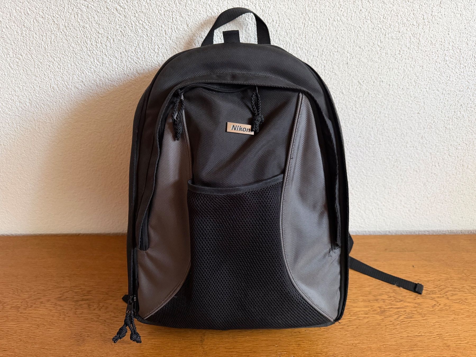 Nikon Zaini: Foto-Kamera Rucksack – Usato da Maschwanden venduto da Brindabella
