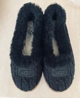 UGG 36
