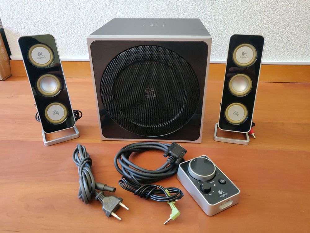 Logitech Z4 (Gebraucht) in Delémont für CHF 20 – mit Lieferung auf ...
