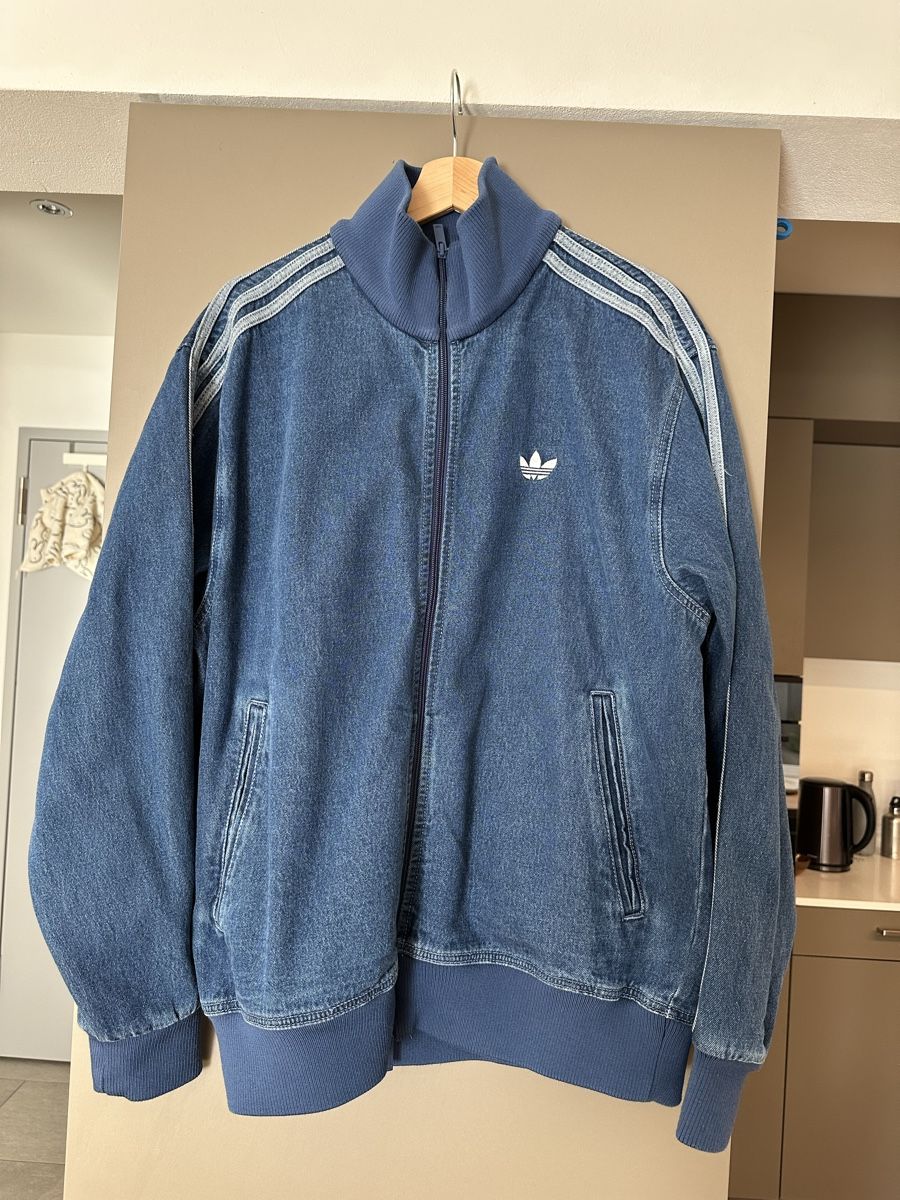 Adidas Giacche: Adidas Jeansjacke 70% RABATT – Nuovo (secondo la descrizione) da Nussbaumen AG venduto da shoefANAtic