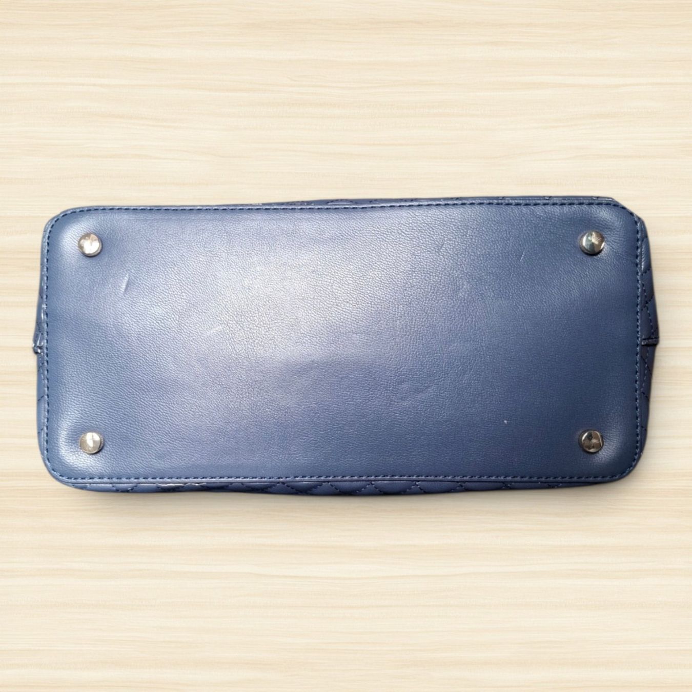 Guess Borse da donna: Guess Sac bleu dégradé – Usato da Le Locle venduto da Threads_CH 4