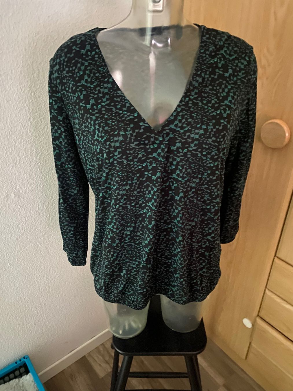 Opus T-shirt: OPUS 3/4 Arm Shirt   Grösse 42 – Usato da Allenwinden venduto da Obalu
