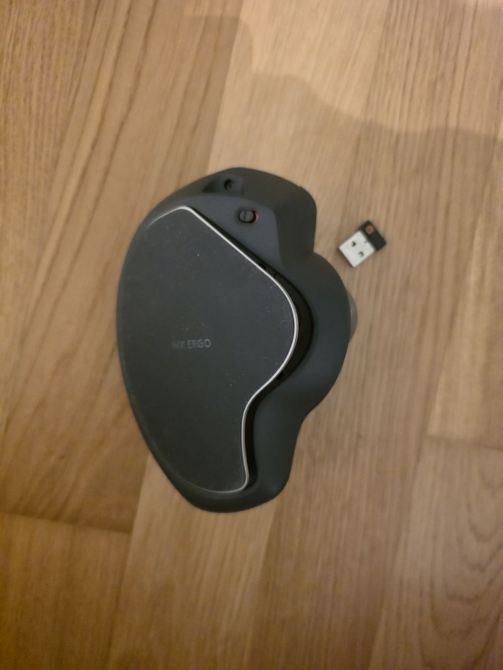 Logitech Maus: Logitech MX Ergo – Gebraucht aus Solothurn von leo_8kdh 2