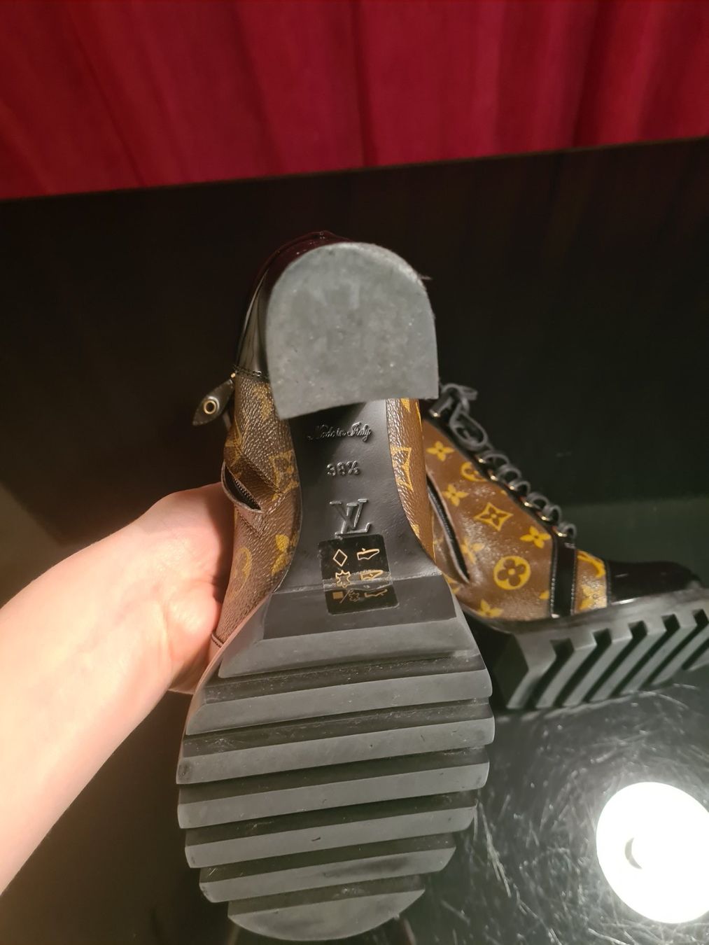 Louis Vuitton Scarpe da donna: Louis Vouitton Star Trail Ancle Boot Gr 38,5 – Usato da Kloten venduto da Kri23 7