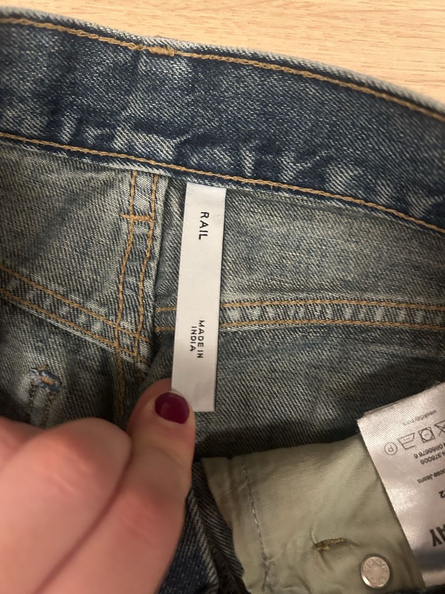 Weekday Jeans: Weekday Rail Mid Loose Jeans 24/32 – Gebraucht aus Mönchaltorf von johanna_k06 1