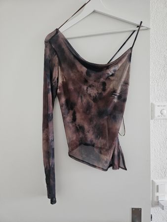 Pull and Bear shirt Grösse M