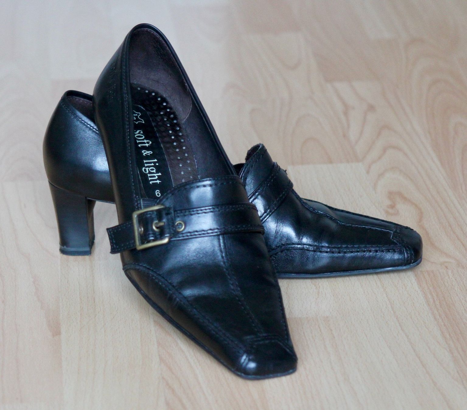 Scarpe da donna: Pumps aus Leder Grösse 6 – Usato da Münchenstein venduto da brigser 1