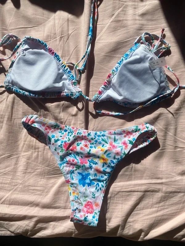 Badekleider & Bikinis: Bikini floreal – Neu (gemäss Beschreibung) aus Arzo von val_55vd 1