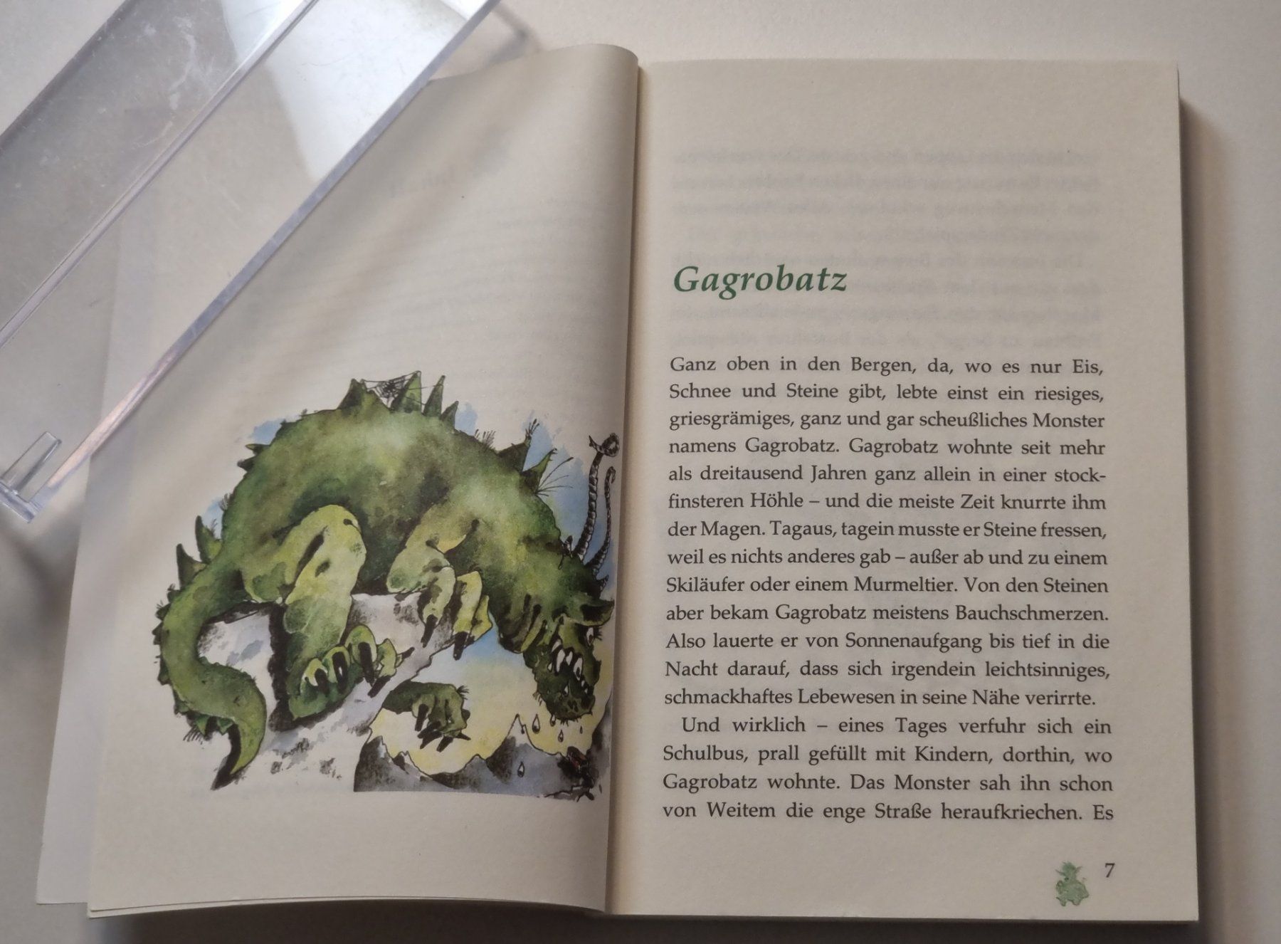 Libri: Cornelia Funke erzählt v. Bücherfressern Dachbodengespenster – Nuovo (secondo la descrizione) da Dürnten venduto da Bachtelrider_ 5