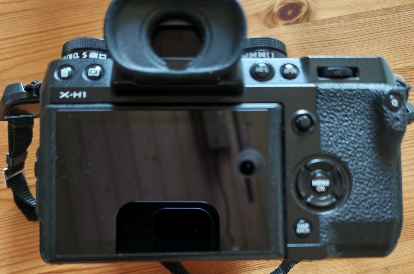 Fujifilm Appareil photo: Fujifilm X-H1 digital camera – D'occasion à Zürich par shrekred
