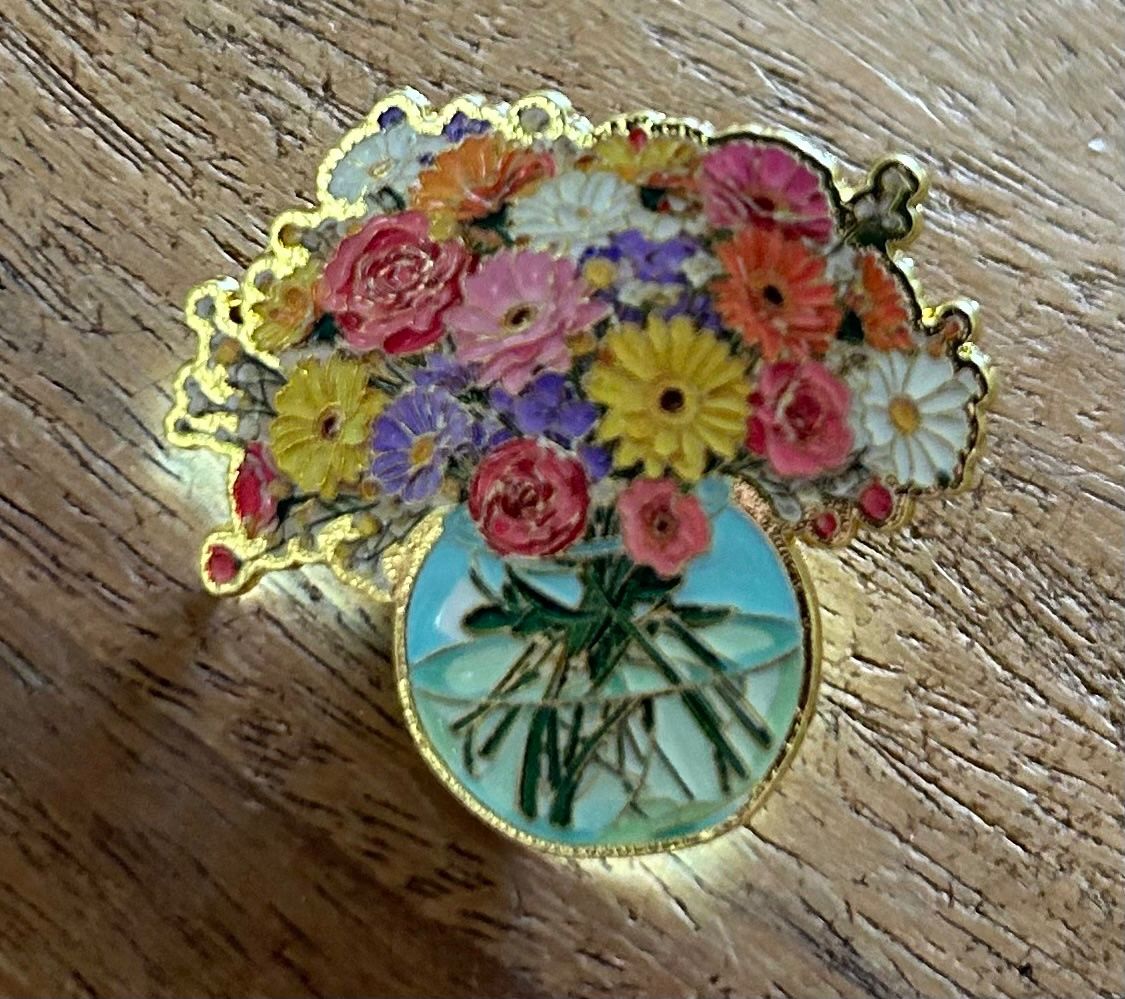 Placchette & Badge: Pin Blumen – Nuovo e nell'imballaggio originale da Geneve venduto da vane267