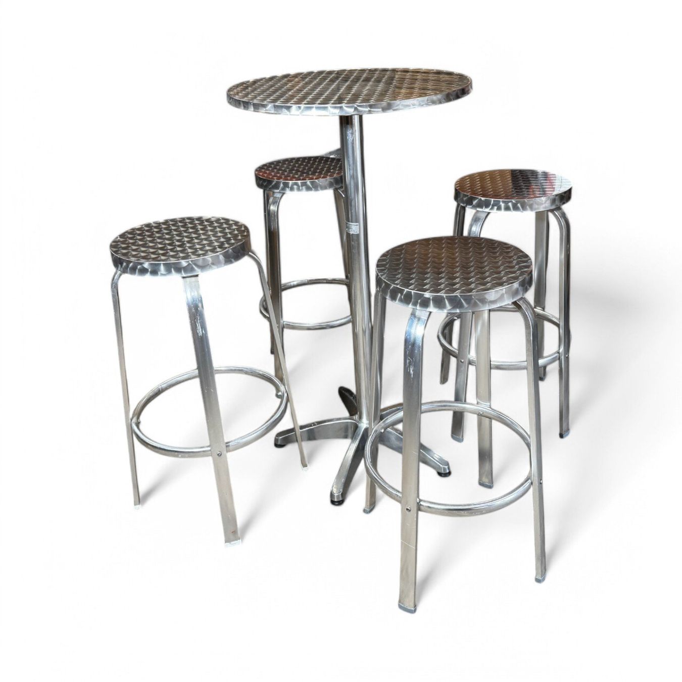 Set de table et chaises: Alu Stehtisch mit 4 Hockern – D'occasion à Däniken SO par Profog1 1