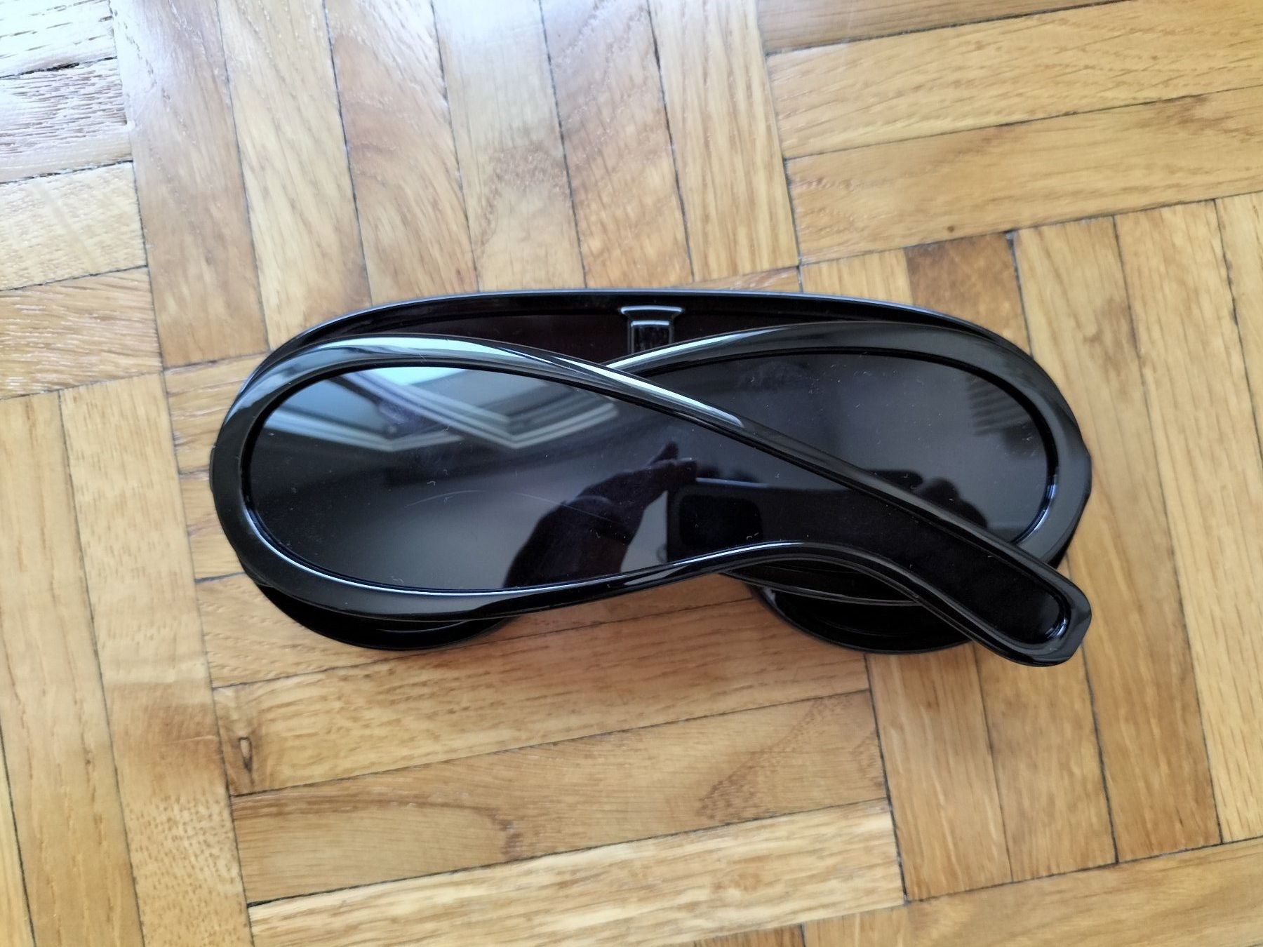 Occhiali & Lenti: Lunettes de soleil noires type masque neuves – Nuovo (secondo la descrizione) da Clarens venduto da fashionfou 1