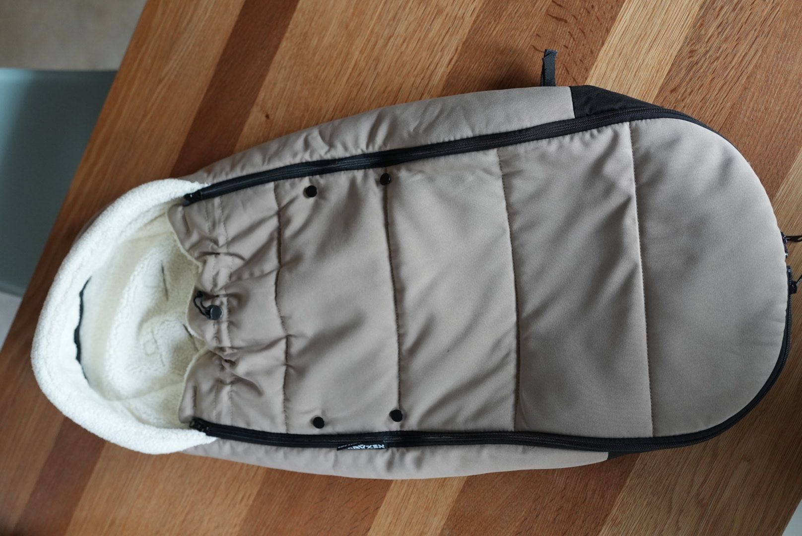 Babyzen Sacchi a pelo: Babyzen Fusssack – Usato da Steinach venduto da pat_y6mv