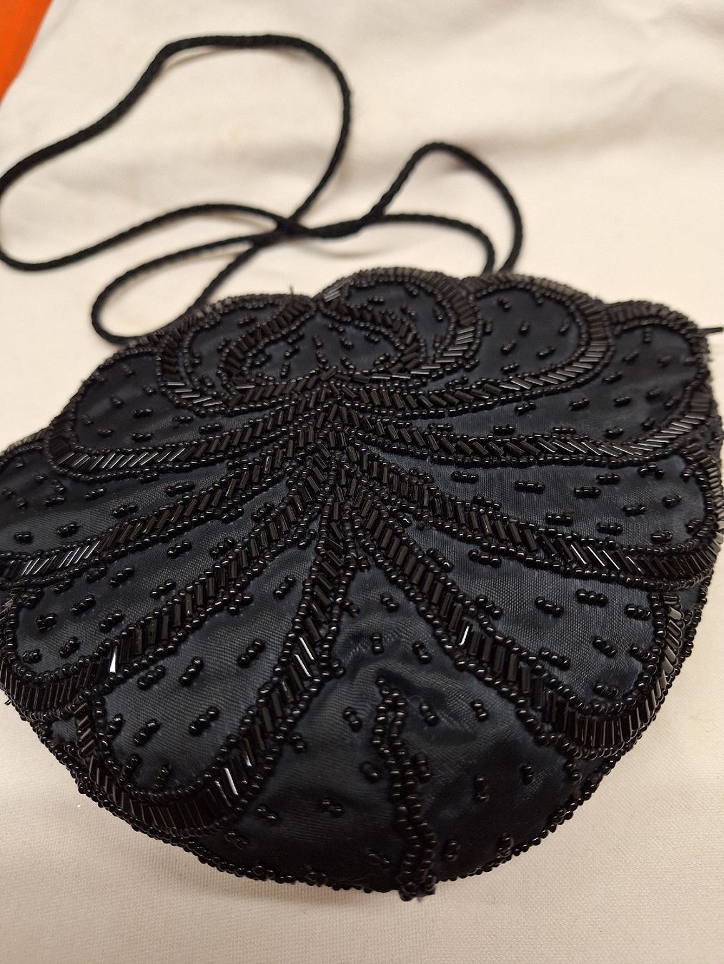 Taschen für Damen: Perlen-Satintasche 80 iger Jahre – Gebraucht aus Rheinfelden von Cleopatra2000 1