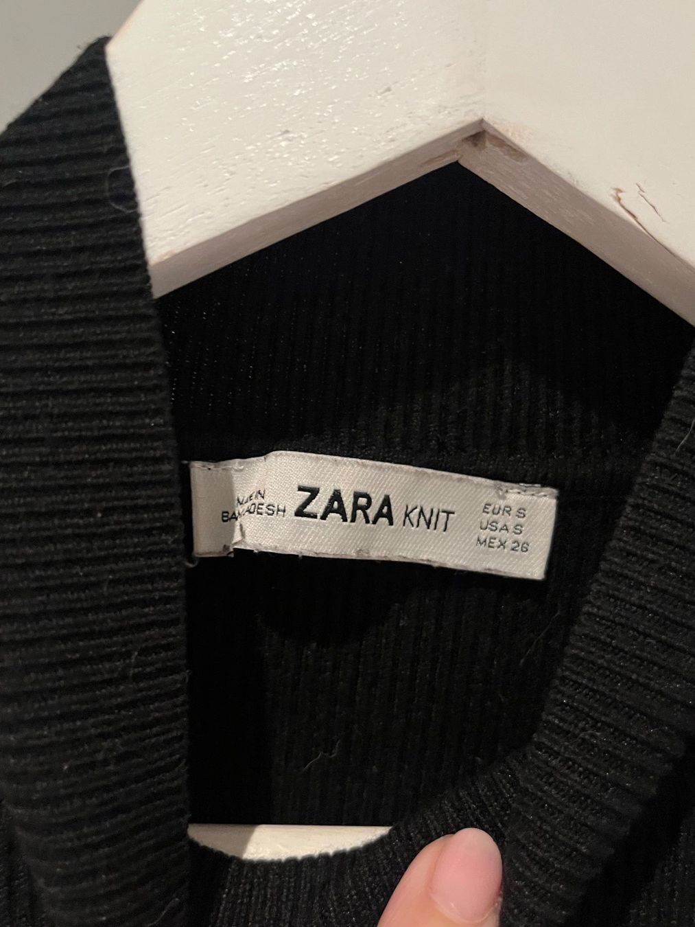 Tops: Neckholder-Strick-Top, schwarz – Gebraucht aus Gockhausen von Takatuka04 1