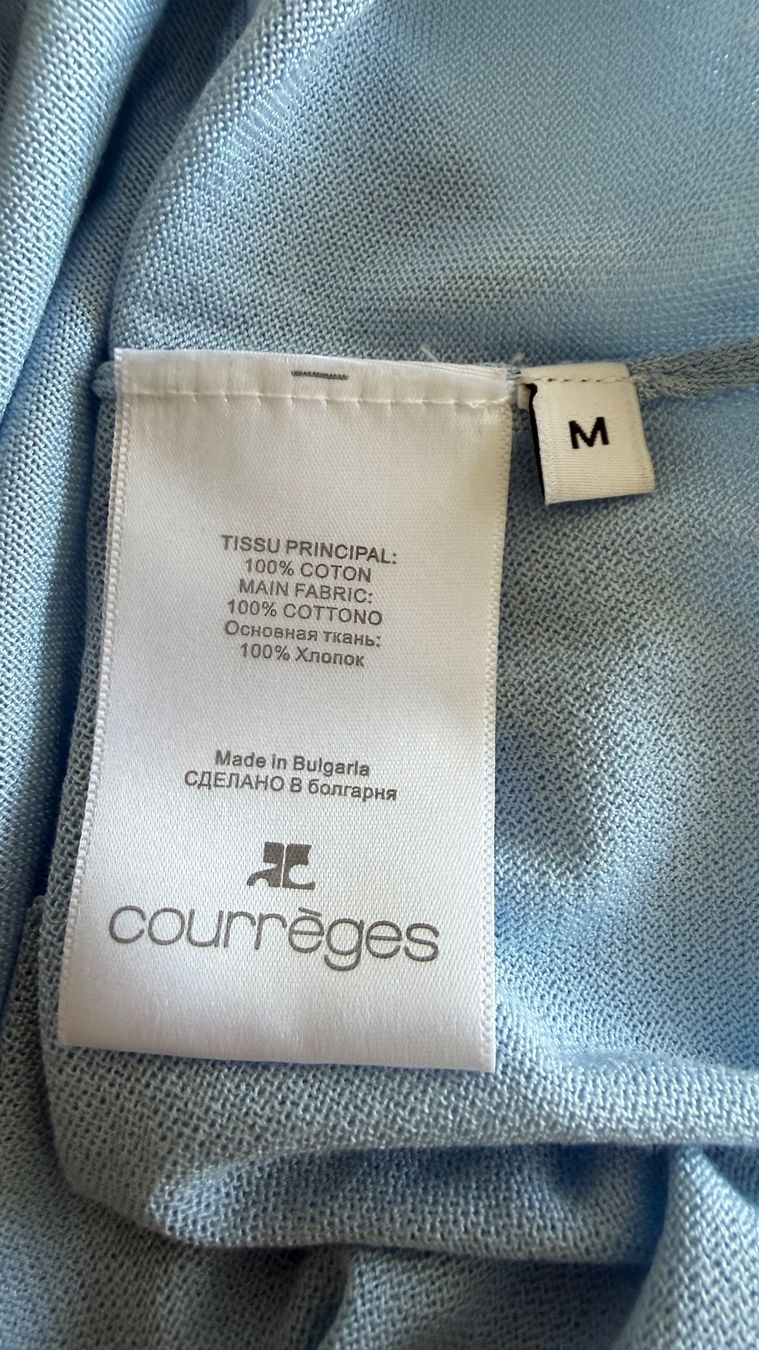 T-shirt: Joli t-shirt bleu clair Courreges – Usato da giffers venduto da sev_c9x9 2