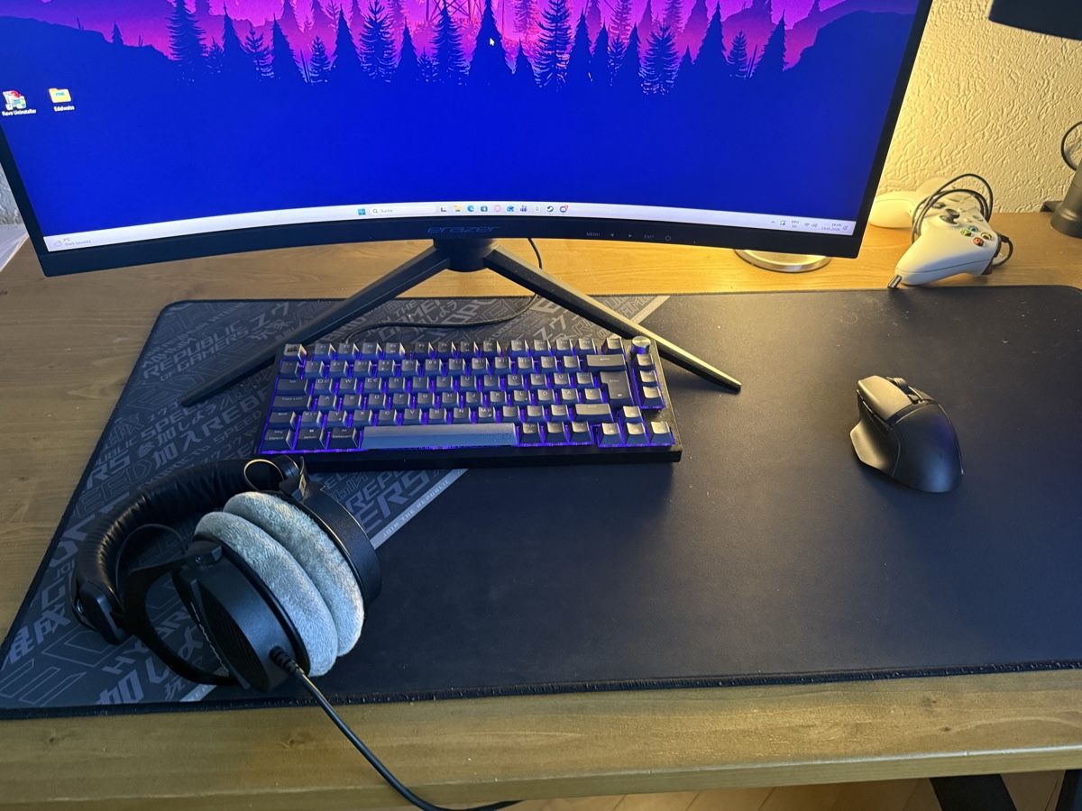 Gaming Setup mit Gaming PC (Gebraucht) in Biel/Bienne für CHF 1050 ...