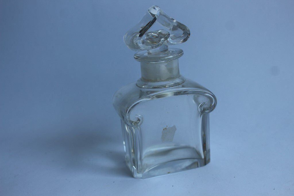 Flaconi: BACCARAT Flacon Mitsouko GUERLAIN – Usato da Vandoeuvres venduto da Dom-Tom 1