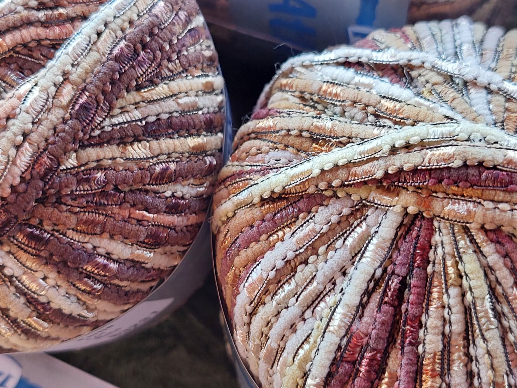 Lana: 650 GRAMM ATHENA STRICKWOLLE – Nuovo (secondo la descrizione) da Huttwil venduto da Kunterbuntli 3