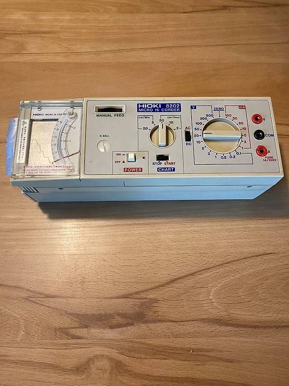 Mesurer: Volt / Amp Messgerät mit Aufzeichnung – D'occasion à Benken ZH par rom_trs5 2