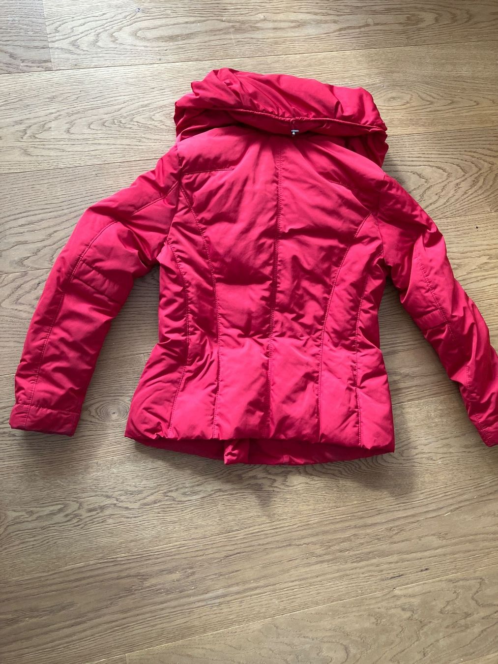 Marc Cain Jacken: Marc Cain Winter Jacke, Rot – Gebraucht aus Unterägeri von Bettsofa123 1