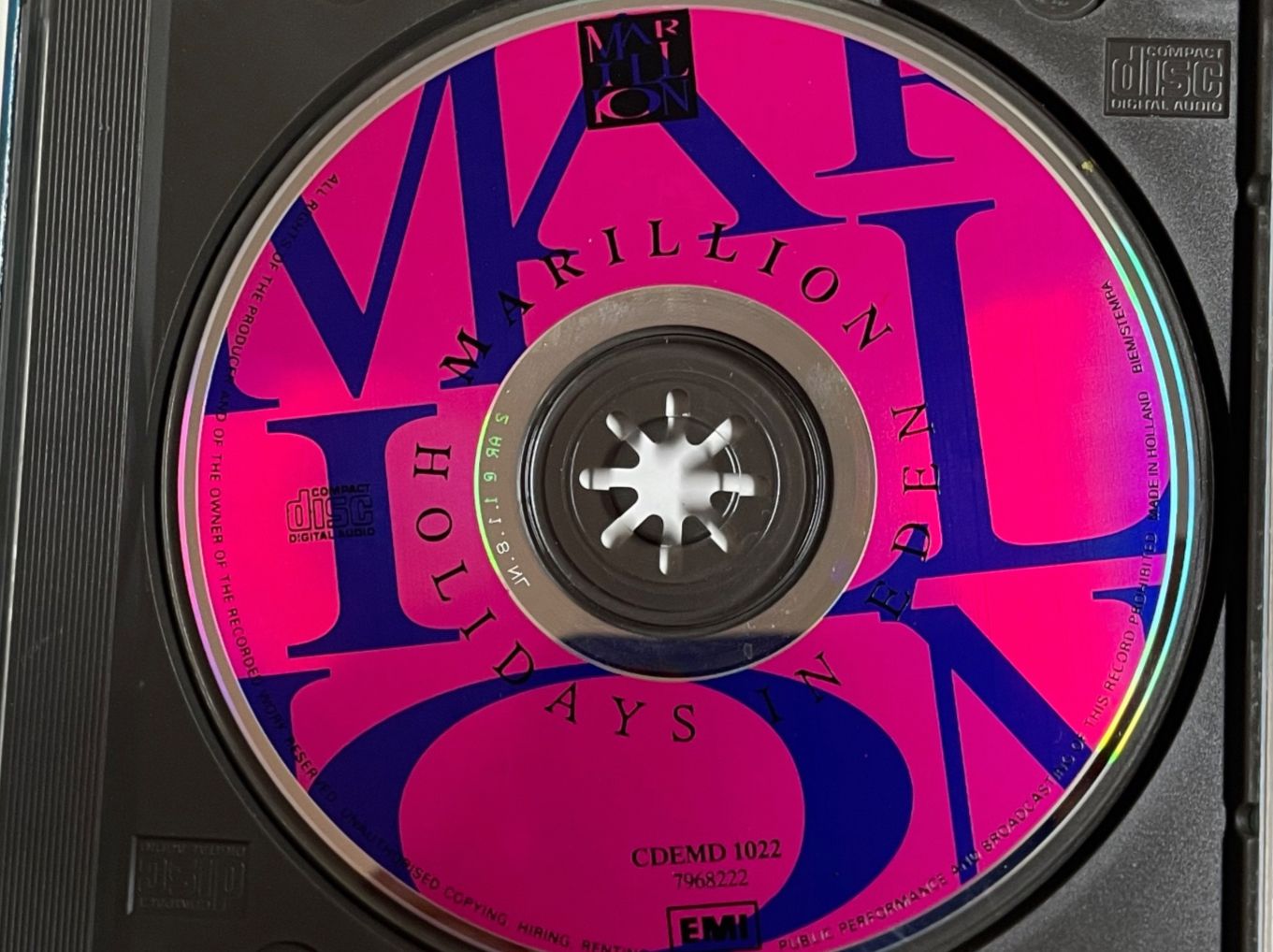 CDs: Marillion-Holidays In Eden – Gebraucht aus Muri b. Bern von AdidasCollector 2