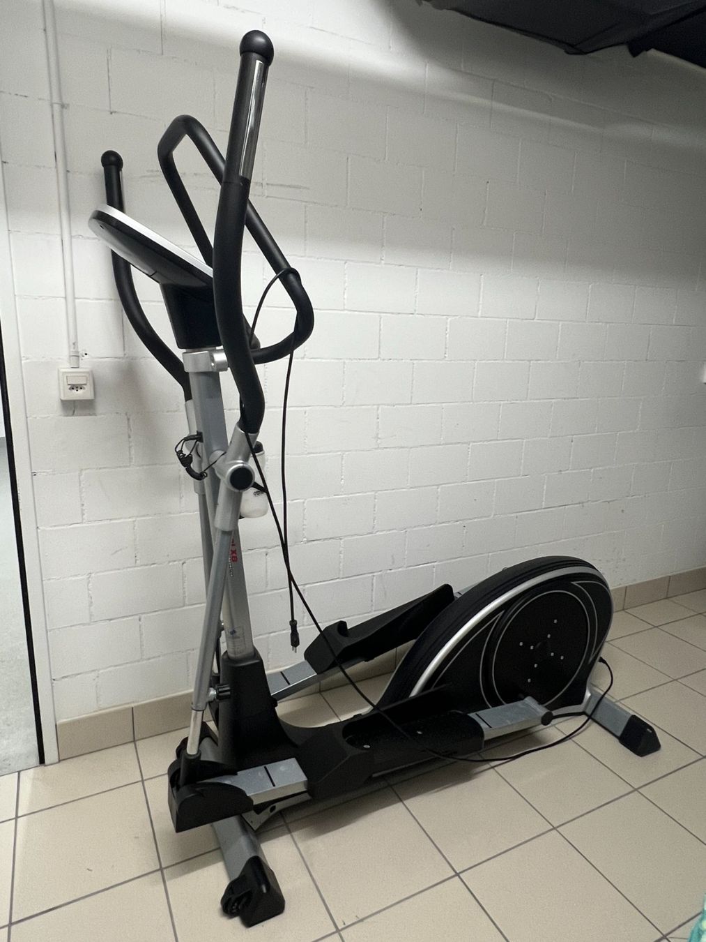 Hometrainer: Crosstrainer Ergometer (elliptical X8) – Gebraucht aus Oberentfelden von Bianka1