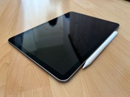 iPad Air (M2) + Apple Smart Folio + Apple Pencil