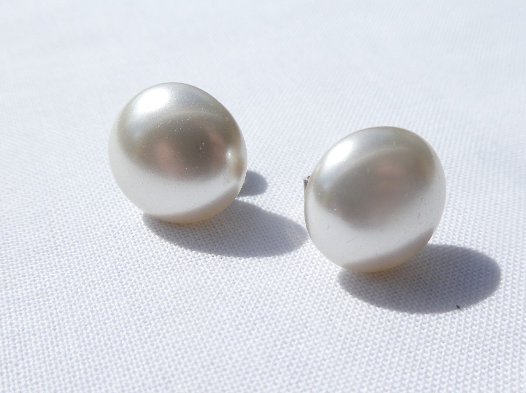 Ohrringe & -stecker: Vintage Ohrstecker, Modeschmuck – Gebraucht aus Gattikon von kaandooh