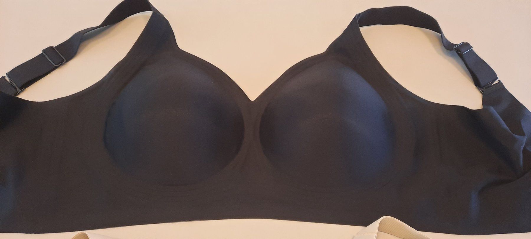 Altra biancheria intima: 2 Jelly BHs XL – Nuovo e nell'imballaggio originale da Kirchberg SG venduto da renali 5