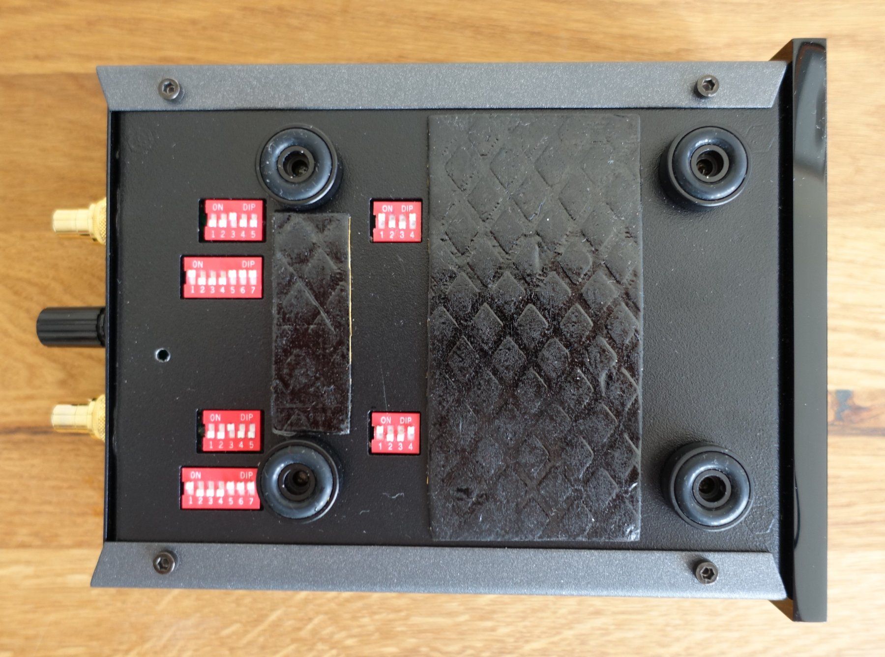 Amplificatori: Phono Vorstufe Restek – Usato da Zürich venduto da Makemake 4