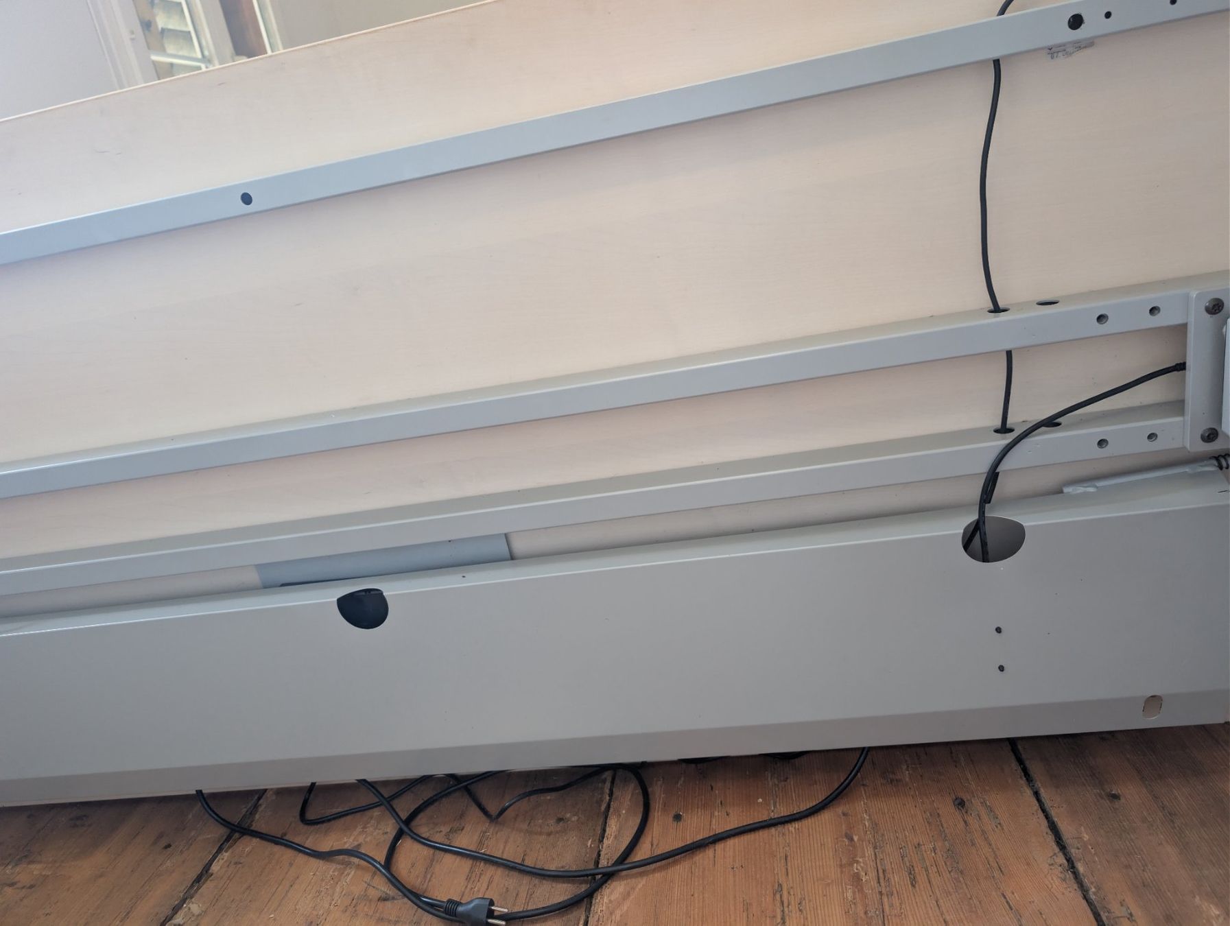 Scrivanie: Stehtisch, höhenverstellbar, defekt – Usato da Nussbaumen TG venduto da neu_5qmm 2