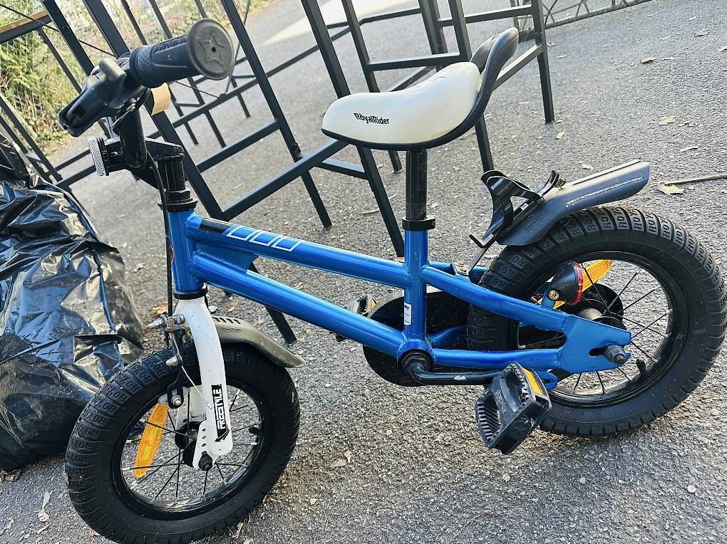 Velos: Kinderfahrrad 12 Zoll  sehr guter Zustand  – Gebraucht aus Solothurn von Rafaella_K
