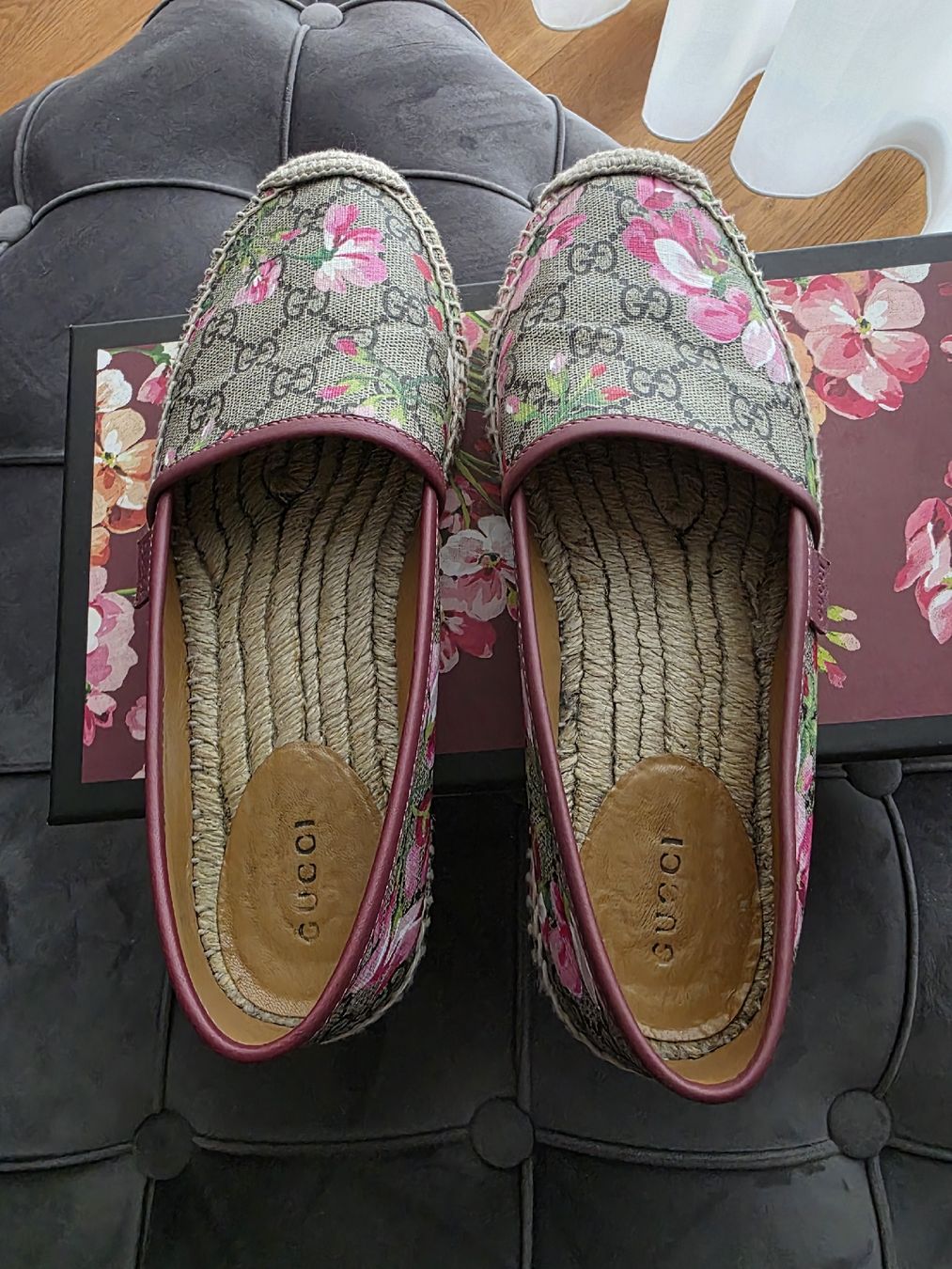 Gucci Damenschuhe: Gucci GG Supreme Blooms Printed Canvas Espadrilles. – Gebraucht aus Oftringen von JG__4 2