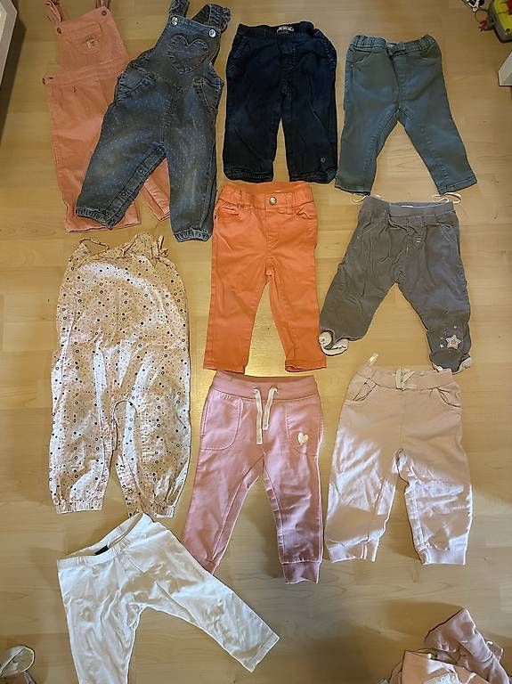 Ensembles coordonnés: Grosses Kleiderpaket Grösse 80 – D'occasion à Murten par ka_koen 1