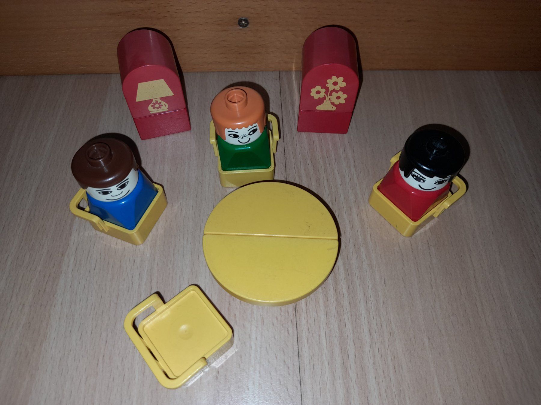 Lego Giocattoli: Lego Duplo Wohnzimmer 032 Klassiker – Usato da Wittenbach venduto da Gugielmo 2