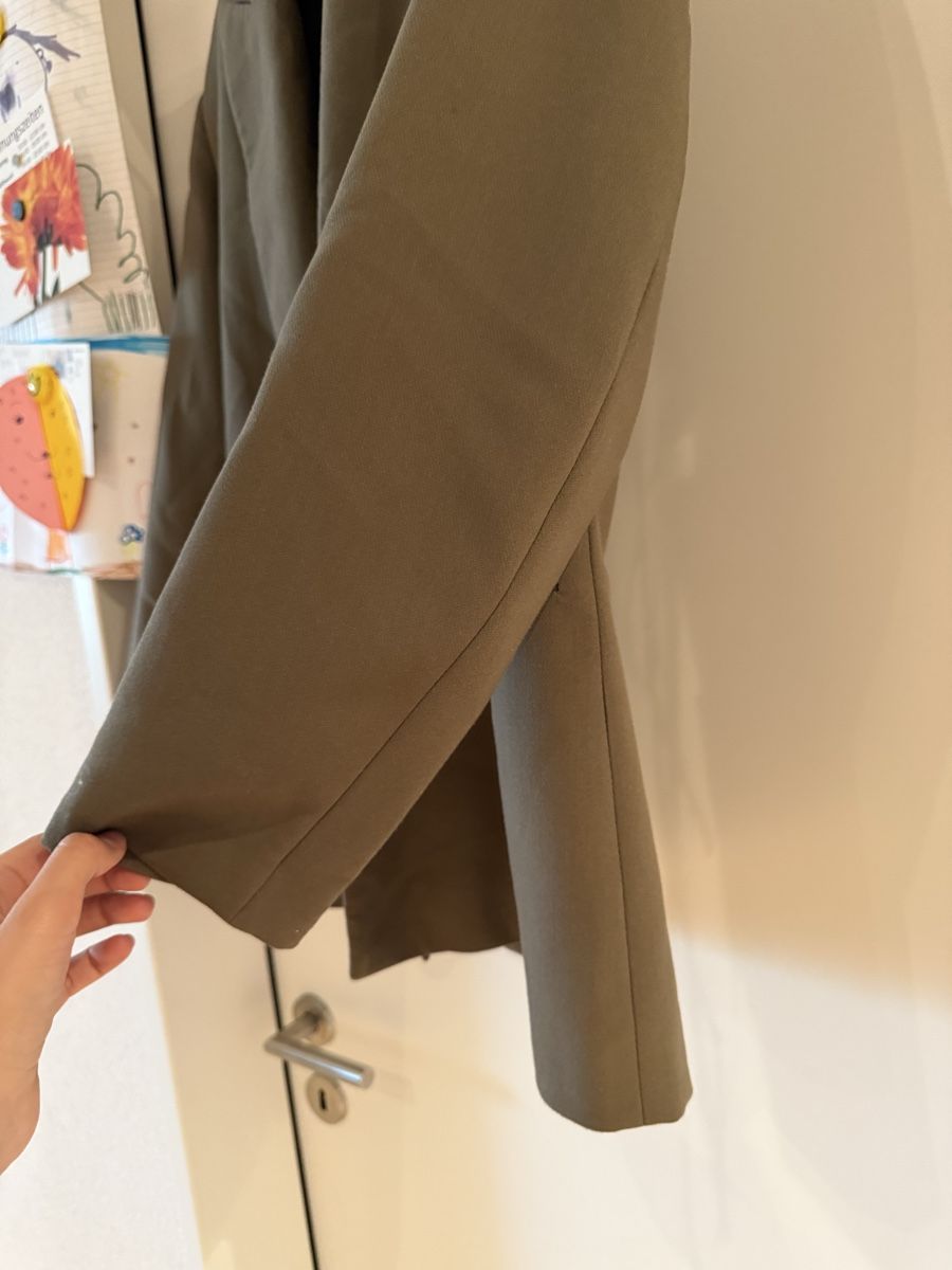Zara Jacken: Zara Blazer in Khaki – Gebraucht aus Volketswil von habibeoez 2
