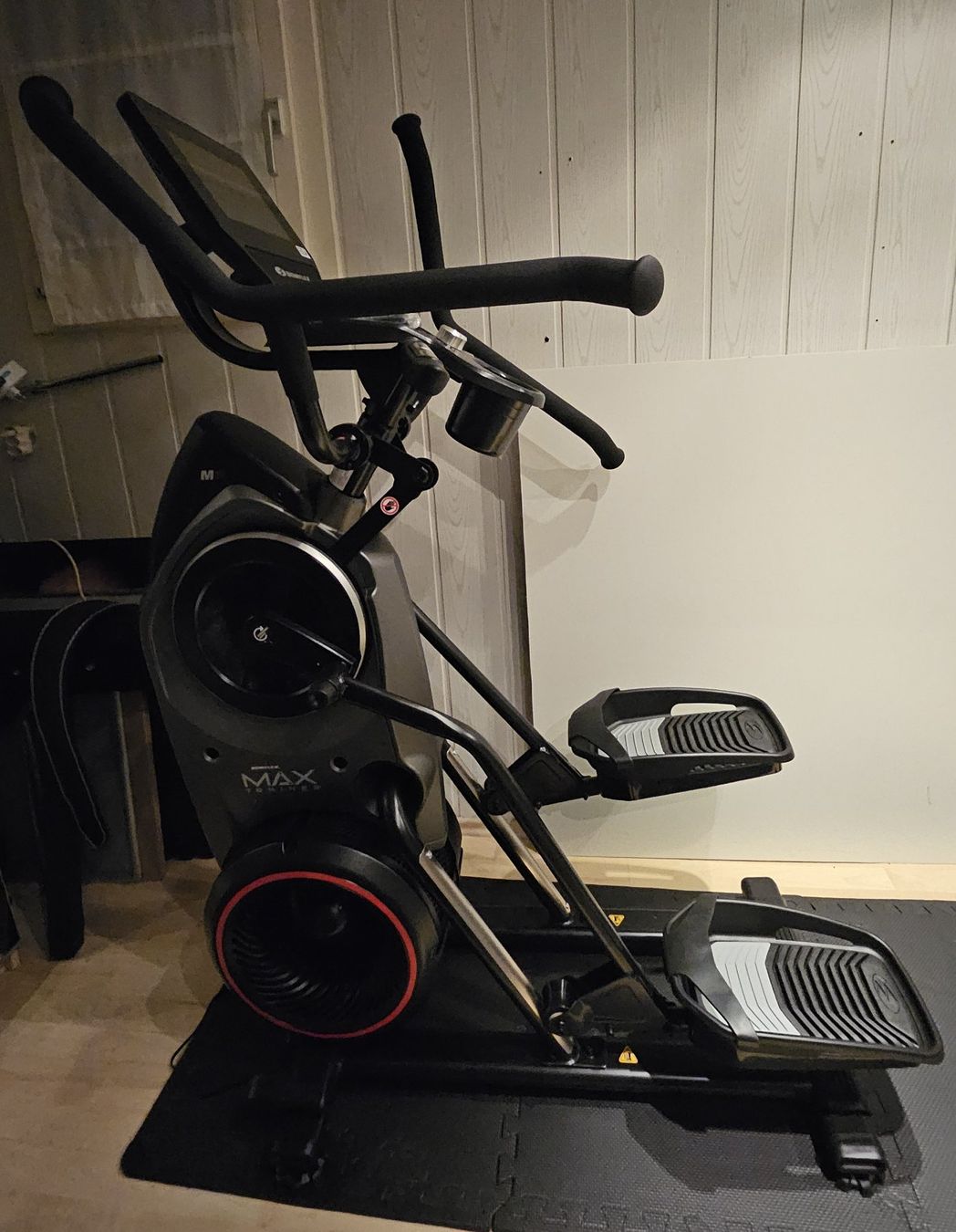 Bowflex Hometrainer: Bowflex Max Trainer M9 – Neu (gemäss Beschreibung) aus Höri von alfredo.garcia
